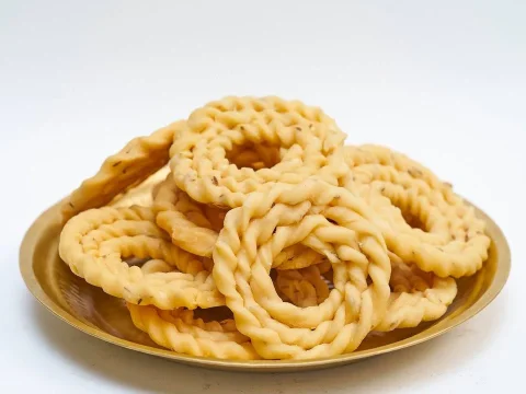 Arisi Kai Murukku – அரிசி கை முறுக்கு, (10 Piece)