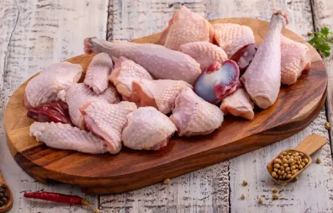 Country Chicken Curry Cut - (Skin on Serves: 3 - 4 Pieces: 1 Unit 600 - 650 Gms)