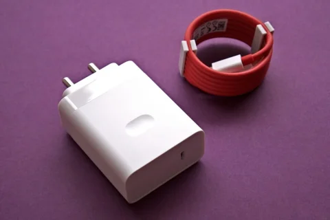 OnePlus 160 W SuperVOOC Wall Charger for Mobile (White, Cable Included)
